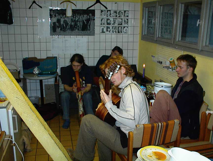 Haus Alma: Kchendienst